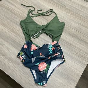 beachsissi One Piece Bathing Suit! (S) Brand New!